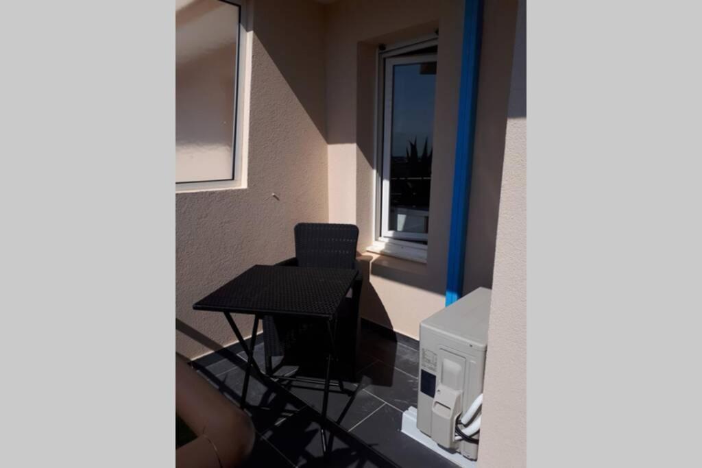 T2 Climatise Vue Sur Mer, Wifi, Piscine Et Parking Sete Exterior photo